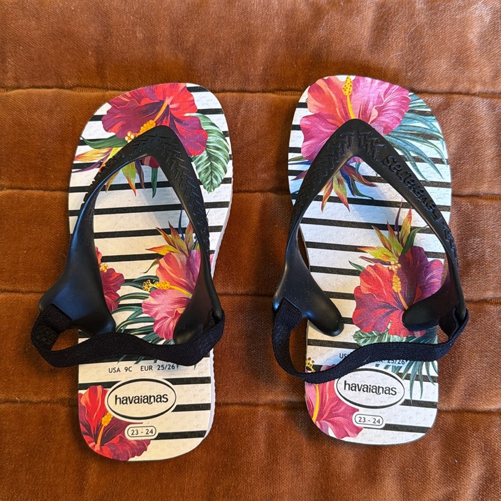 Hibiscus Havaianas with Backstrap